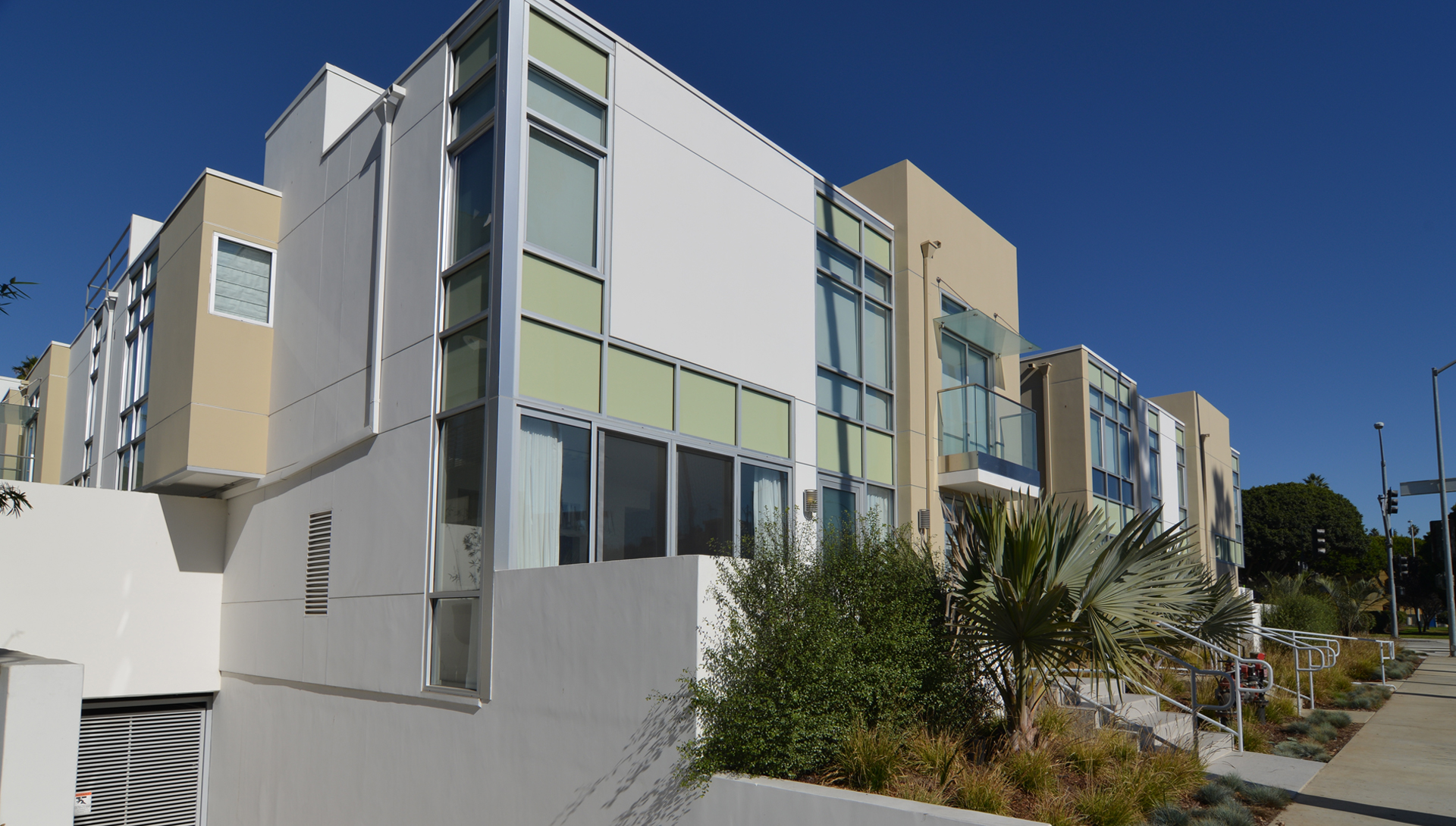 125<br> Pacific Street