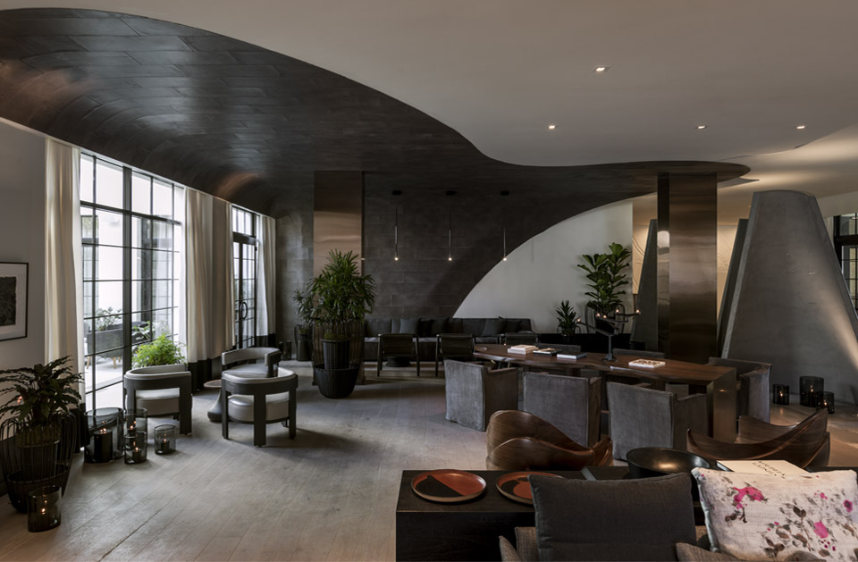 The<br> La Peer Hotel